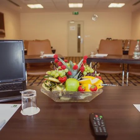 Holiday Inn London Gatwick - Worth By Ihg-3